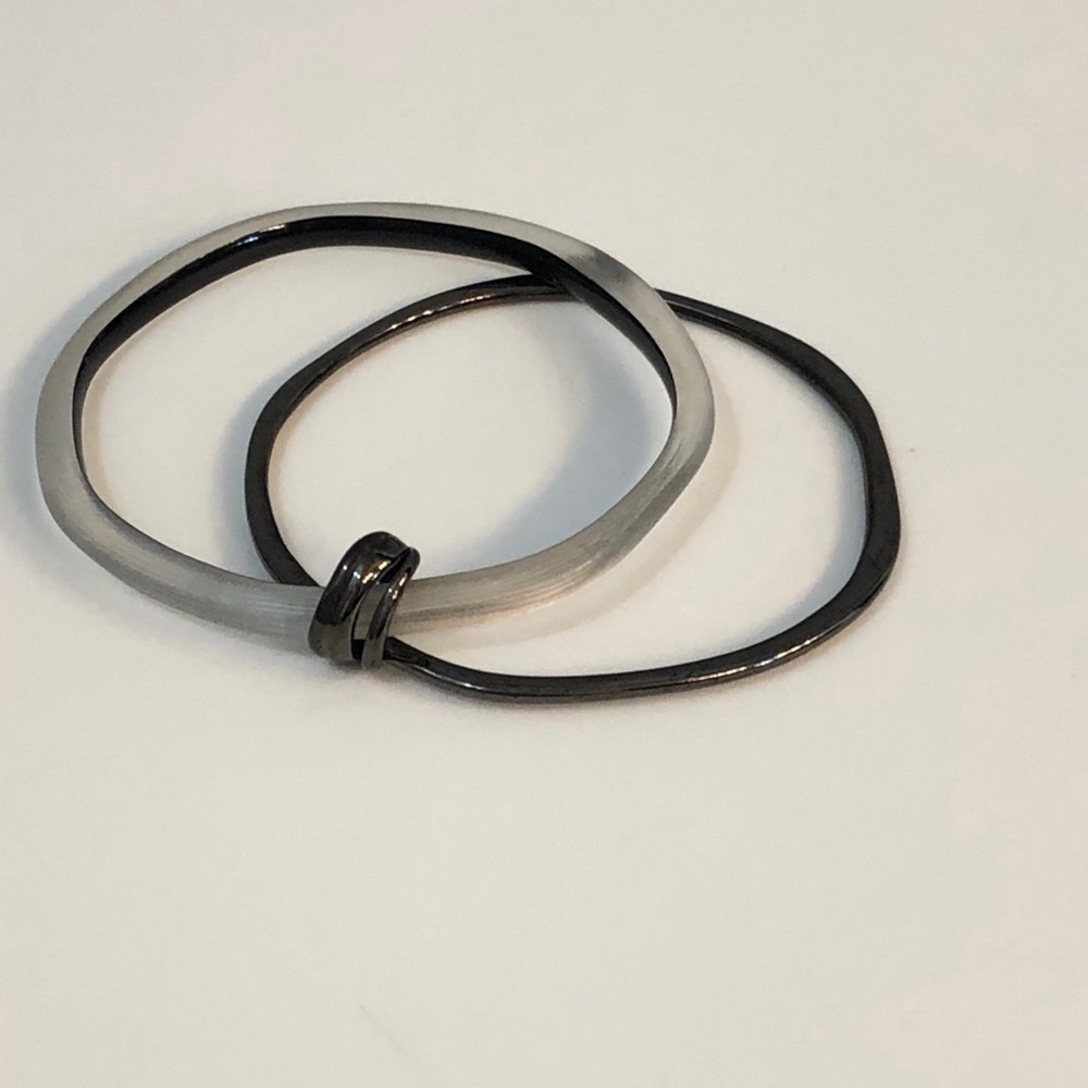 💥 Bangle Bracelets